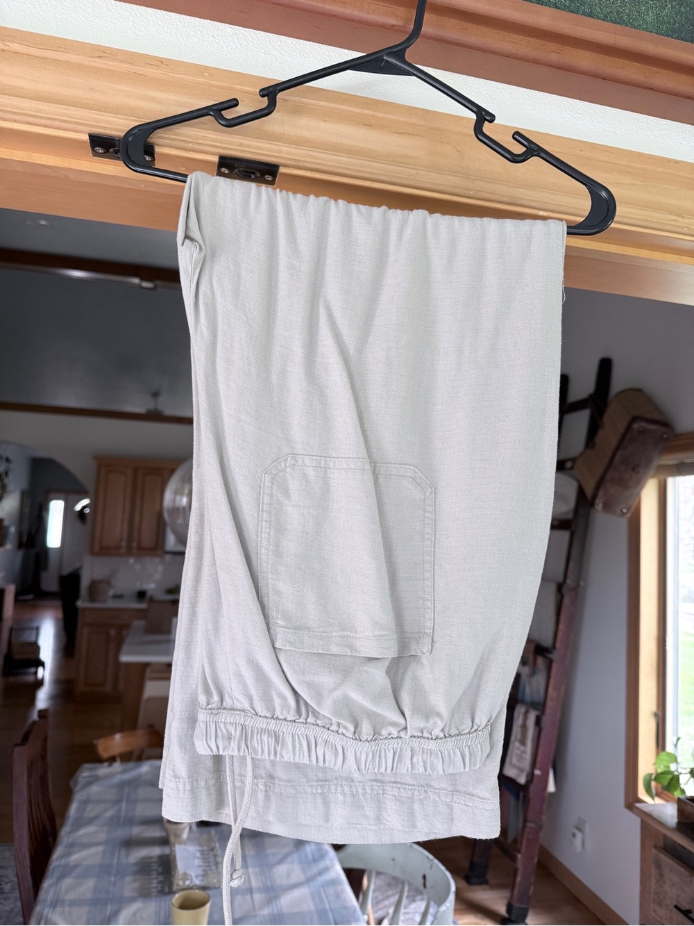 Splendid Light Gray Cropped Drawstring Pants